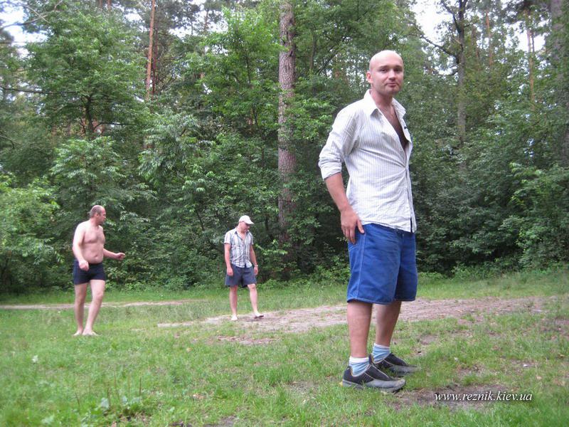 Футбол на шашлыках.