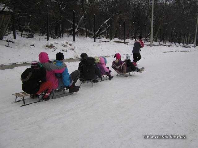 Наш паровоз вперед летит!