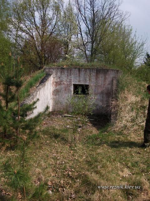 30 апреля. Заброшенная воинская часть.