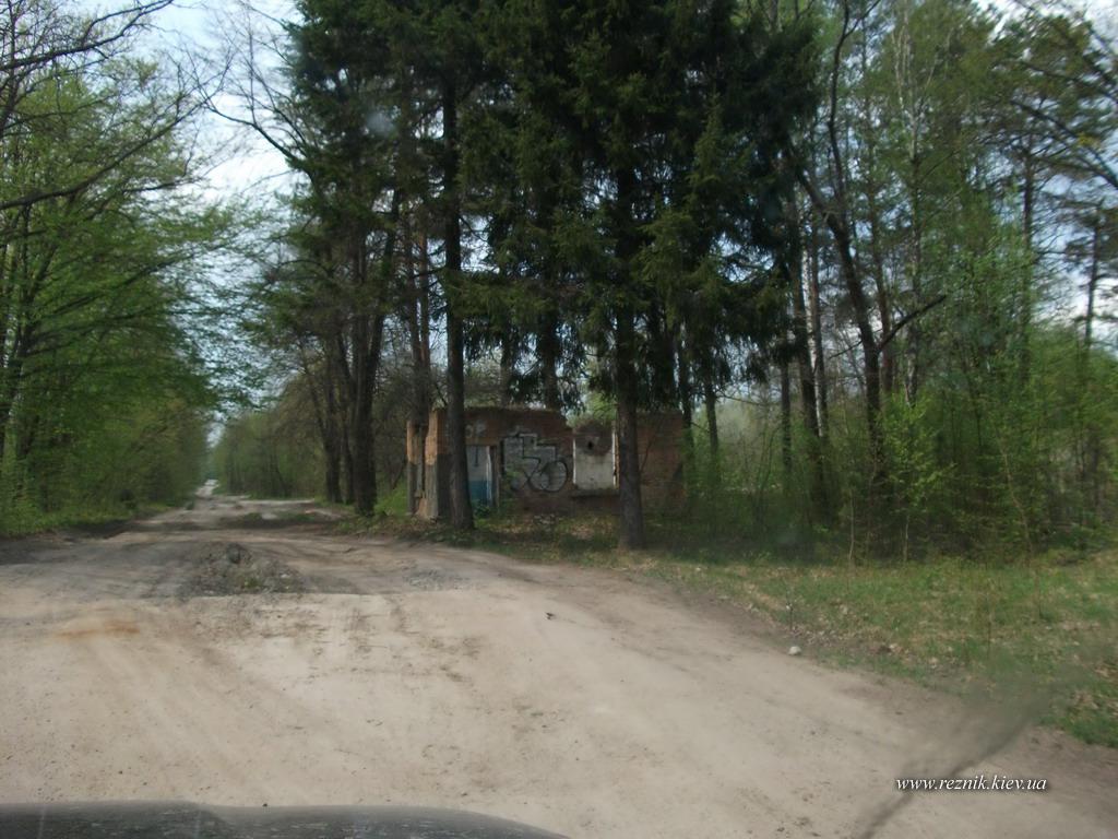 30 апреля. Заброшенная воинская часть.